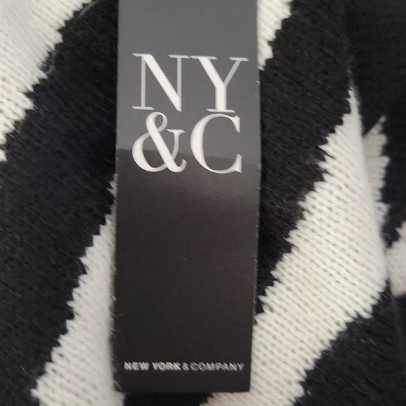 SOHO NEW YORK AND COMPANY STREET Animal Print Sweater‎ Dress Medium - Picture 8 of 8